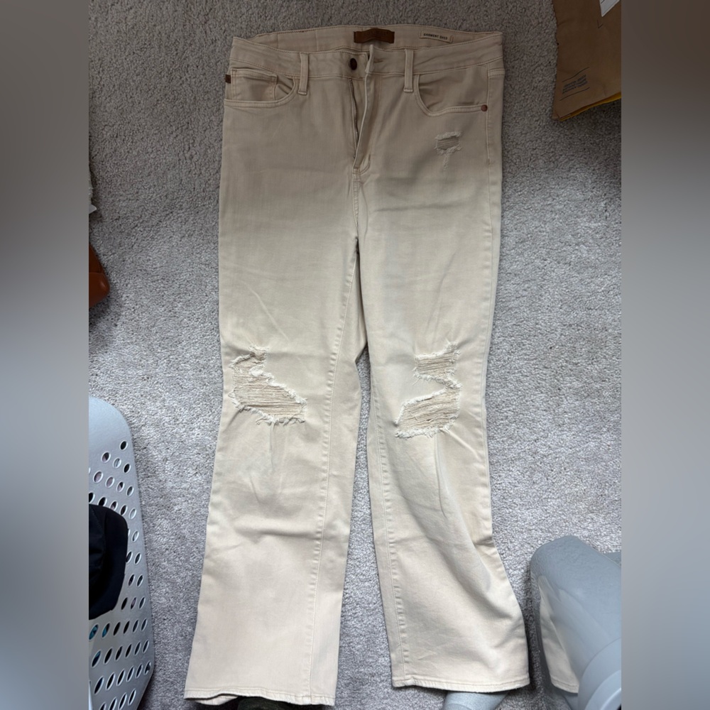 Judy Blue Women's Distressed Cream Jeans